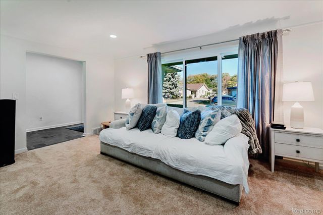 37159 Almont Drive E, Sterling Heights, MI 48310