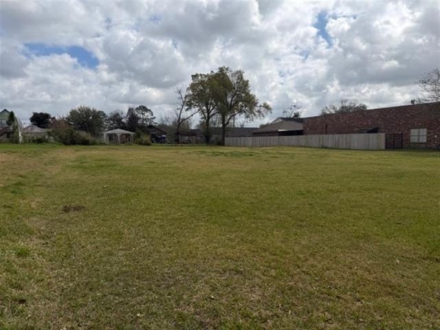 1727 Ryan Street, Lake Charles, LA 70601