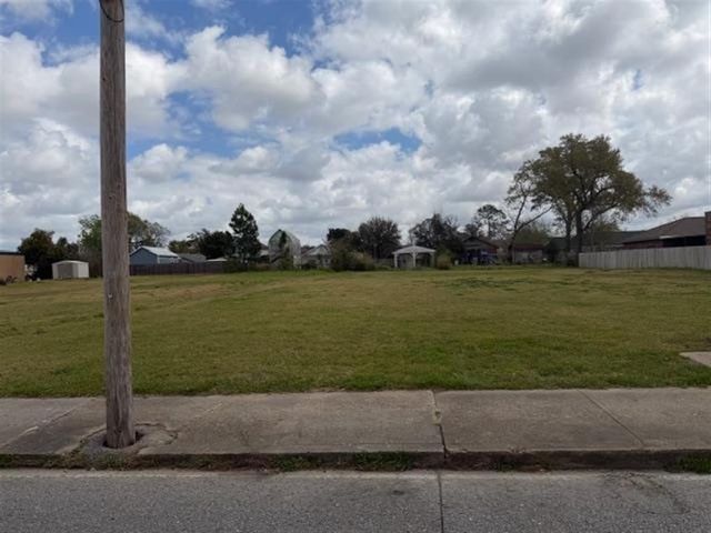 1727 Ryan Street, Lake Charles, LA 70601