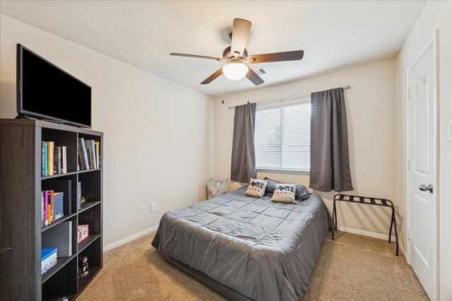 3203 Pine Hollow Circle, Montgomery, TX 77356