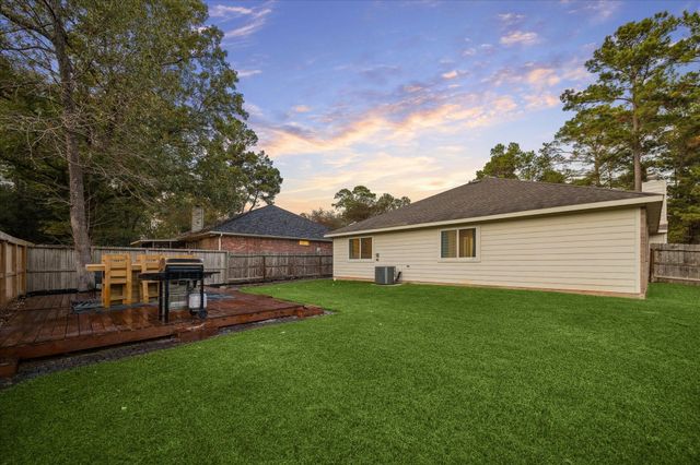 3203 Pine Hollow Circle, Montgomery, TX 77356