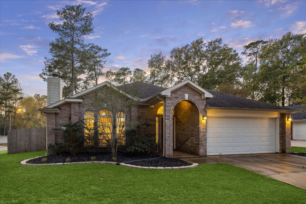 3203 Pine Hollow Circle, Montgomery, TX 77356