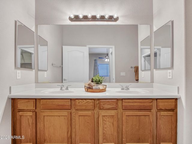 18650 N 91ST Avenue 1801, Peoria, AZ 85382