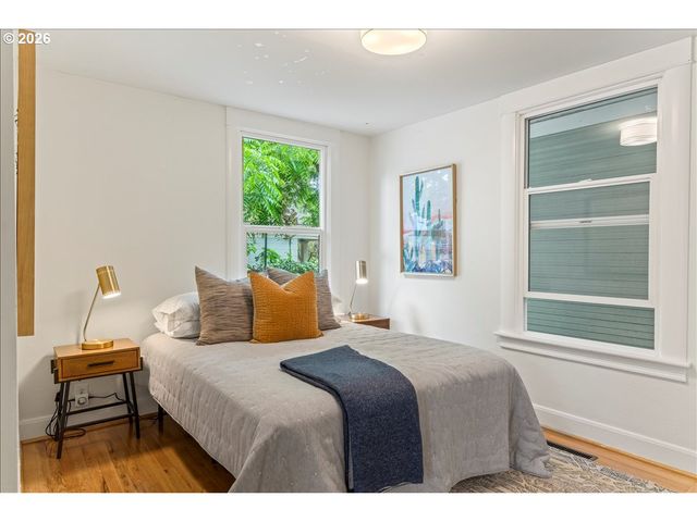 1211 Se 37TH Ave, Portland, OR 97214