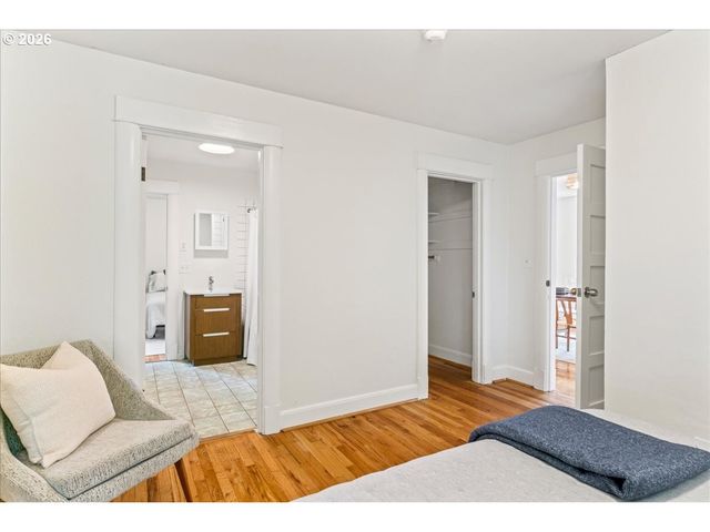 1211 Se 37TH Ave, Portland, OR 97214