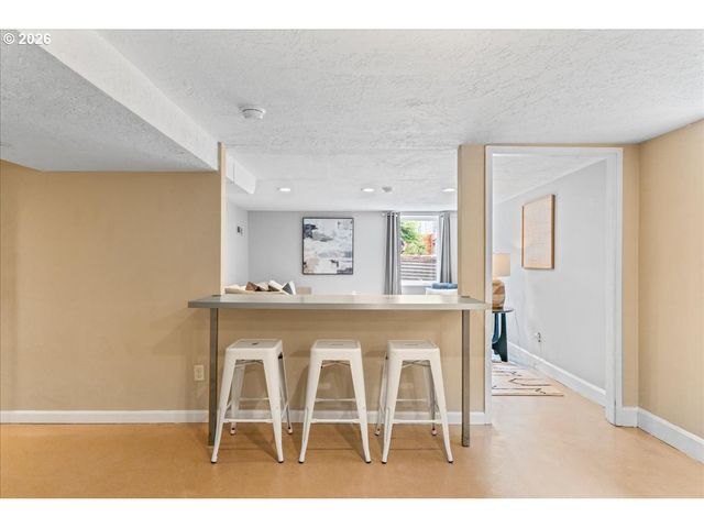 1211 Se 37TH Ave, Portland, OR 97214