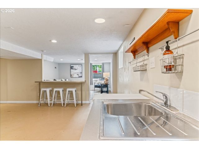 1211 Se 37TH Ave, Portland, OR 97214