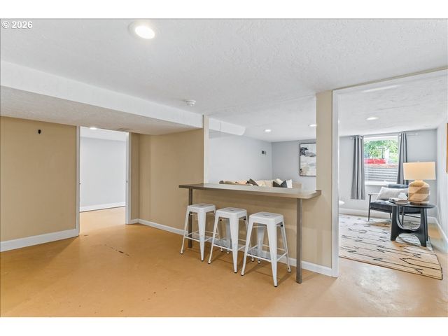 1211 Se 37TH Ave, Portland, OR 97214