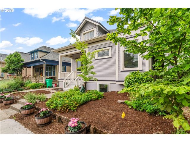 1211 Se 37TH Ave, Portland, OR 97214
