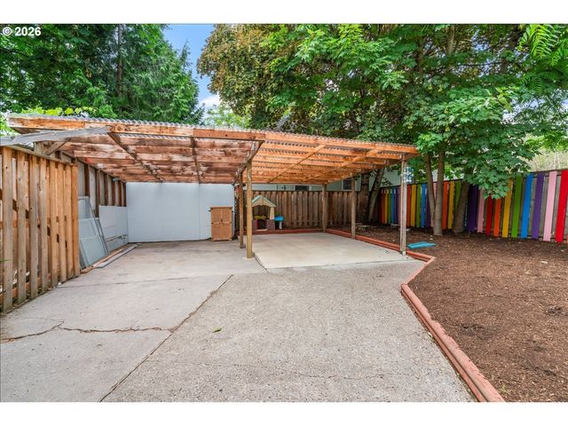 1211 Se 37TH Ave, Portland, OR 97214