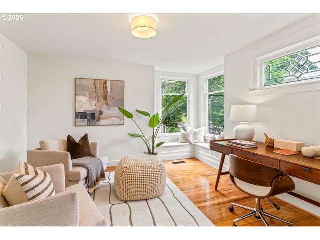 1211 Se 37TH Ave, Portland, OR 97214