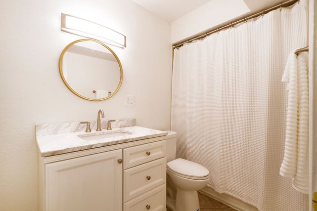 7431 Holly Hill Drive 227, Dallas, TX 75231