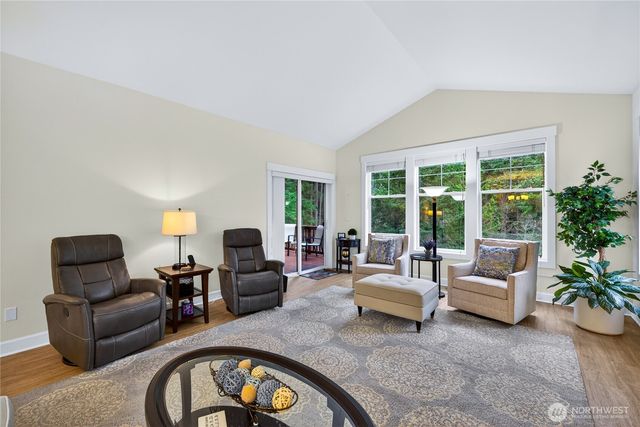 2016 Cascade Court, Anacortes, WA 98221