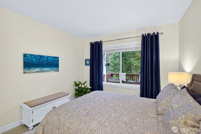 2016 Cascade Court, Anacortes, WA 98221