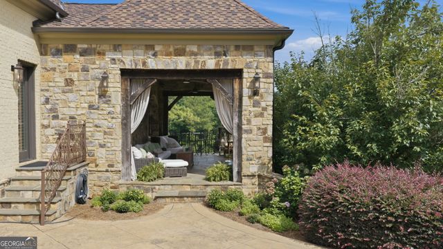 110 Fairway Run, Forsyth, GA 31029