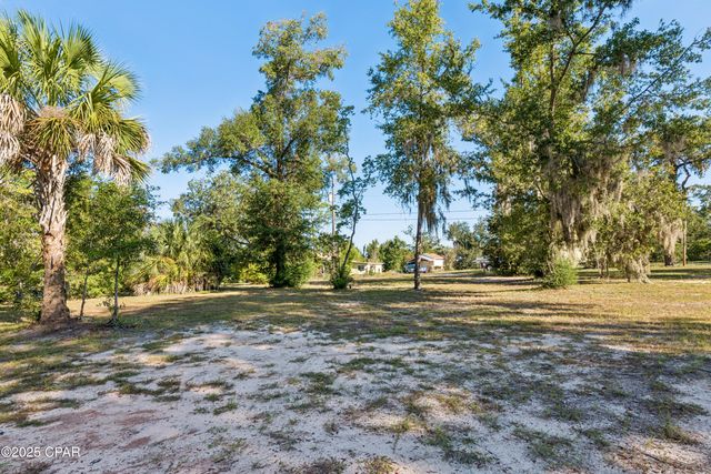 4902 E 4th Street, Panama City, FL 32404