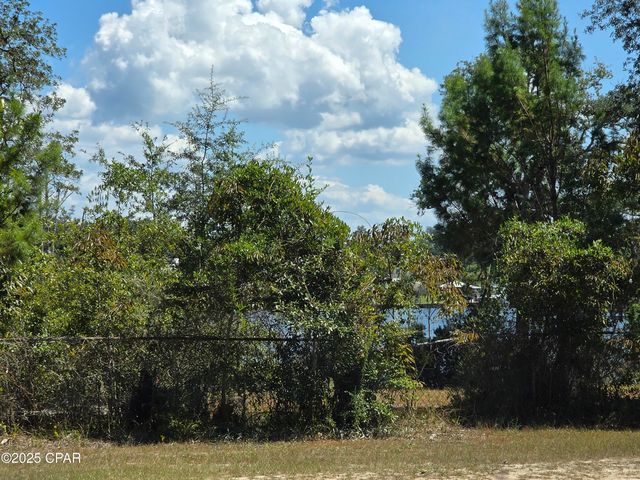 4902 E 4th Street, Panama City, FL 32404