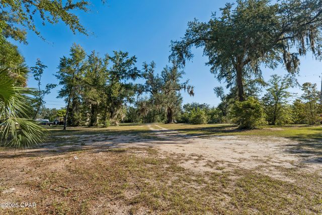 4902 E 4th Street, Panama City, FL 32404