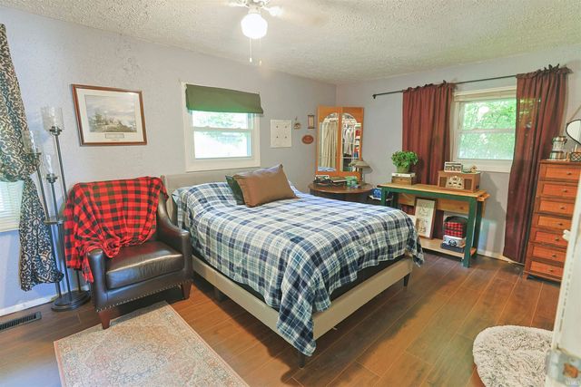 2116 Pershing Street, South Bend, IN 46628