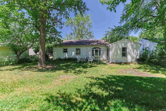 2116 Pershing Street, South Bend, IN 46628