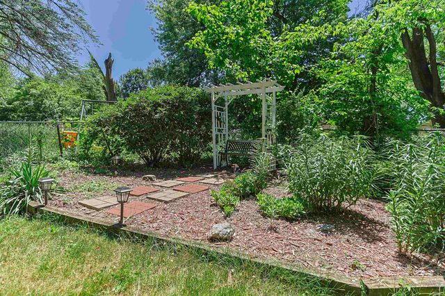 2116 Pershing Street, South Bend, IN 46628