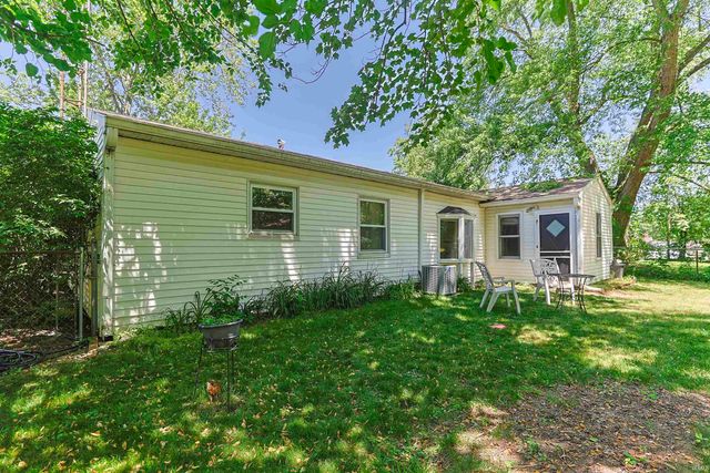 2116 Pershing Street, South Bend, IN 46628