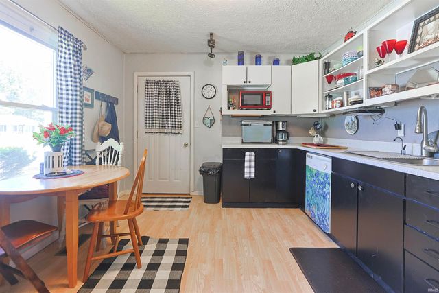 2116 Pershing Street, South Bend, IN 46628