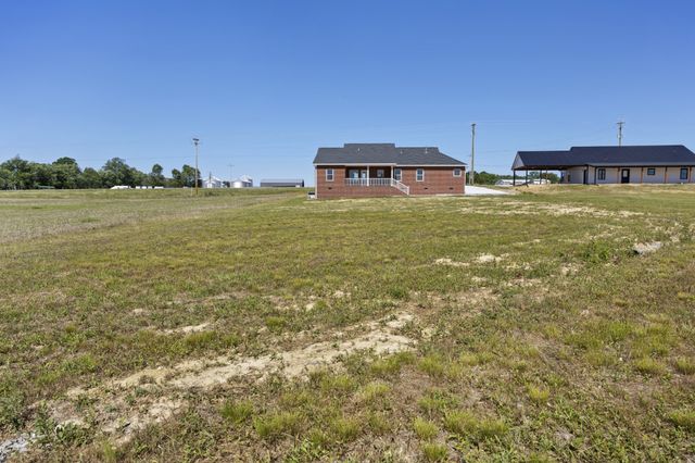6265 McMinnville Hwy, Smithville, TN 37166