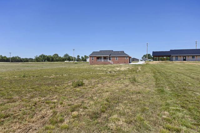 6265 McMinnville Hwy, Smithville, TN 37166
