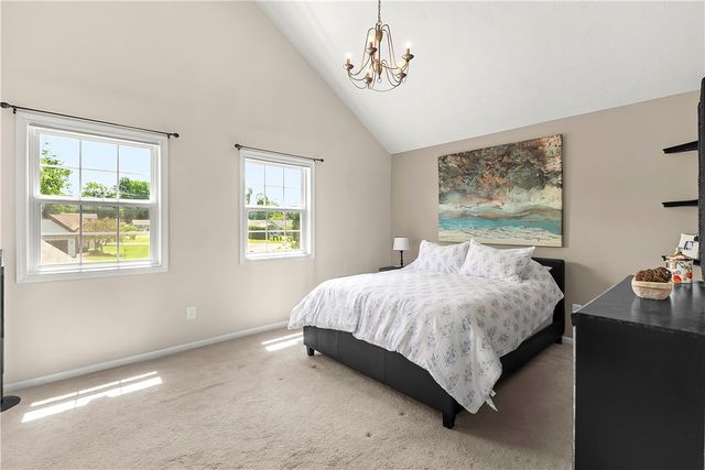 102 Cranbrook Ter, Webster, NY 14580