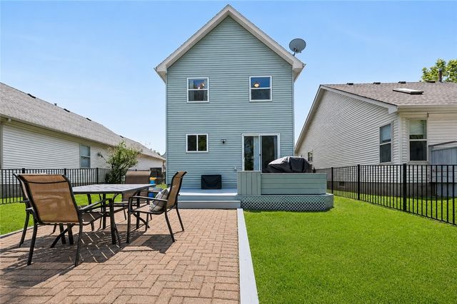 102 Cranbrook Ter, Webster, NY 14580