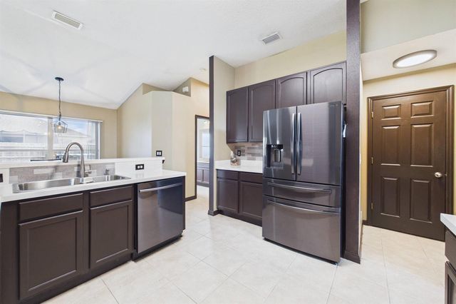 567 Mimosa Street SW, Palm Bay, FL 32908