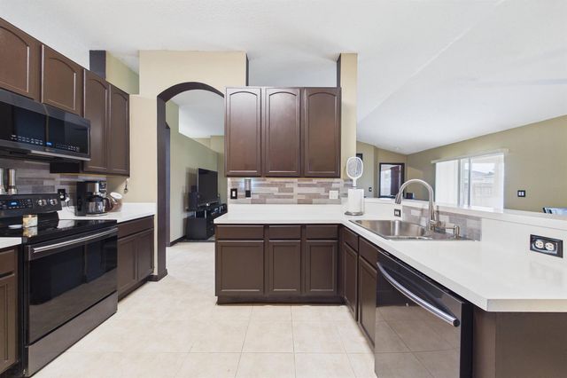 567 Mimosa Street SW, Palm Bay, FL 32908
