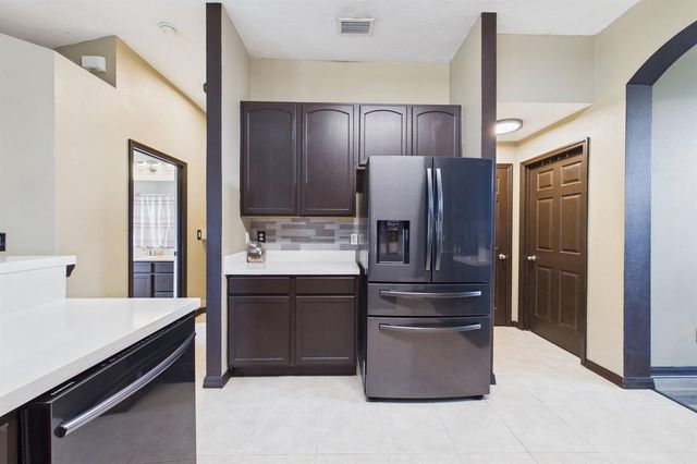 567 Mimosa Street SW, Palm Bay, FL 32908