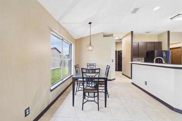 567 Mimosa Street SW, Palm Bay, FL 32908