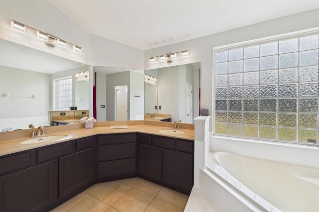 567 Mimosa Street SW, Palm Bay, FL 32908