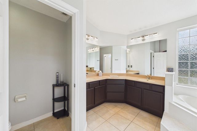 567 Mimosa Street SW, Palm Bay, FL 32908