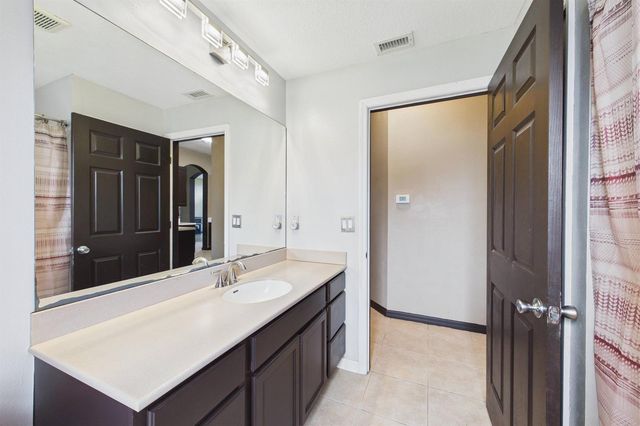 567 Mimosa Street SW, Palm Bay, FL 32908