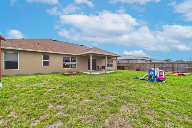 567 Mimosa Street SW, Palm Bay, FL 32908