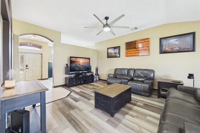 567 Mimosa Street SW, Palm Bay, FL 32908