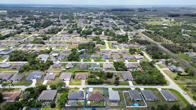 567 Mimosa Street SW, Palm Bay, FL 32908