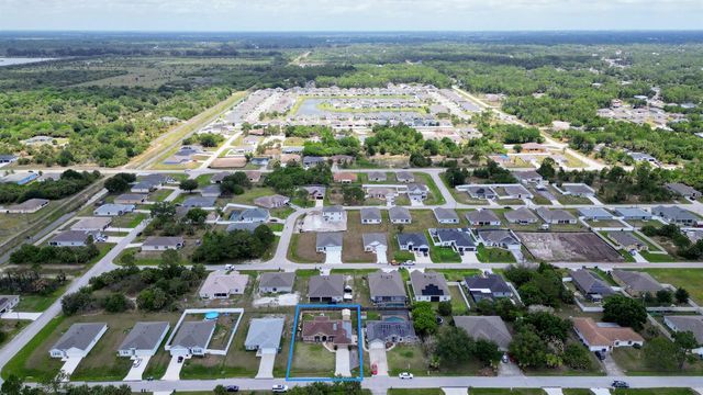 567 Mimosa Street SW, Palm Bay, FL 32908
