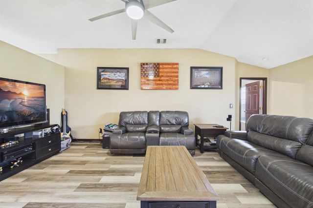 567 Mimosa Street SW, Palm Bay, FL 32908