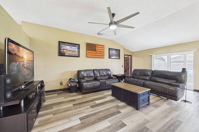 567 Mimosa Street SW, Palm Bay, FL 32908