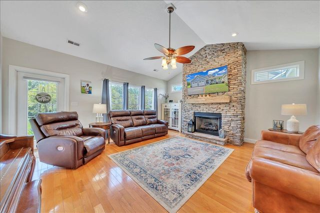 131 Grand Harbour CT, Hardy, VA 24101