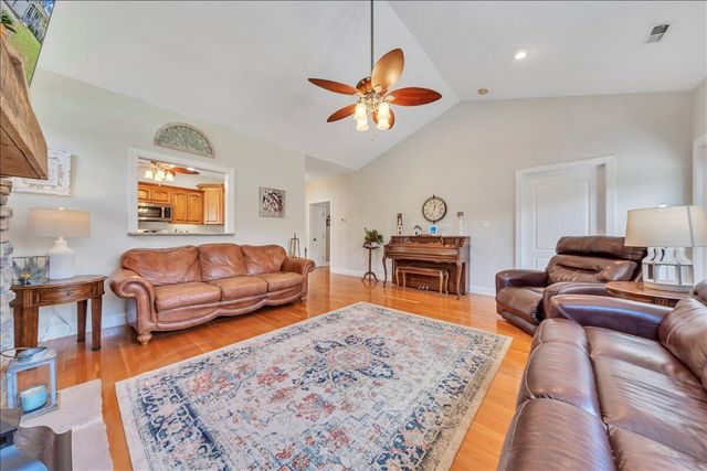 131 Grand Harbour CT, Hardy, VA 24101