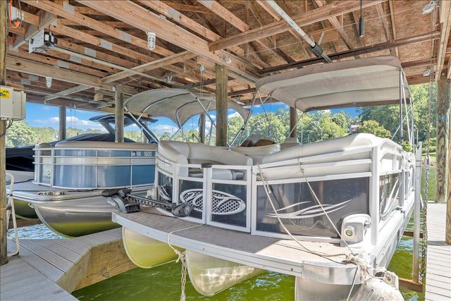 131 Grand Harbour CT, Hardy, VA 24101