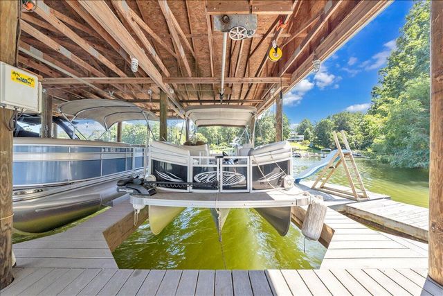 131 Grand Harbour CT, Hardy, VA 24101