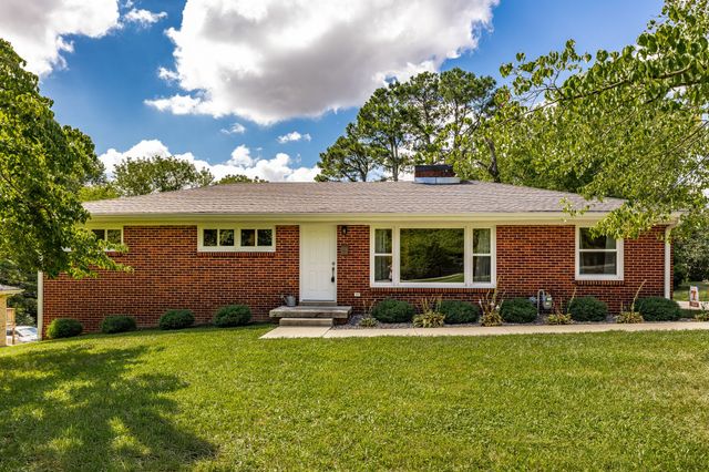 503 N Pawnee Dr, Springfield, TN 37172