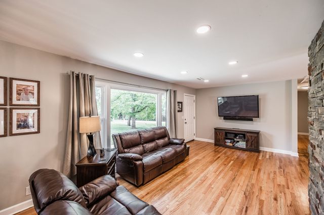 503 N Pawnee Dr, Springfield, TN 37172